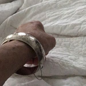 Stunning sterling silver bracelet